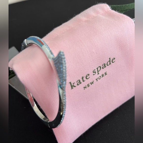Kate Spade ♠️ California Dreaming Shark 🦈 fin bracelet - Picture 3 of 5